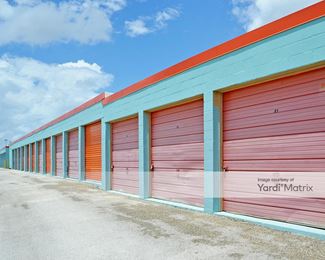 Photo 4 of Space Self Storage - 4632 South Lamar Blvd, Austin, TX