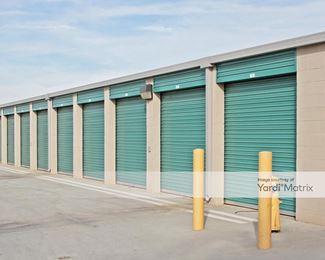 Photo 3 of Mc Call Storage-Carwash - 27370 McCall Blvd, Sun City, CA
