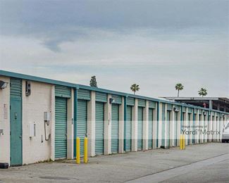Photo 2 of SecurCare Self Storage - 1661 South Campus Avenue, Ontario, CA