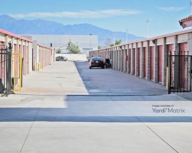 Storage Units for Rent available at 1377 South Lilac Avenue, Bloomington, CA 92316