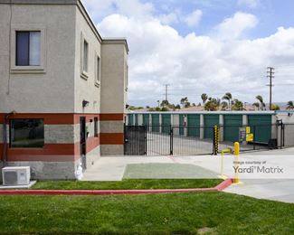 Photo 5 of Extra Space Storage - 750 South Sanderson Avenue, Hemet, CA