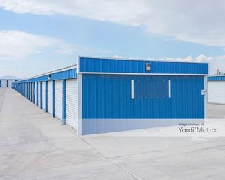 Photo 4 of US Storage Centers - 17147 Lemon Street, Hesperia, CA