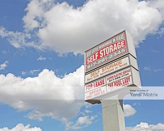 Photo 5 of Best Little Warehouse in Texas - 6646 Iron Horse Blvd, Fort Worth, TX