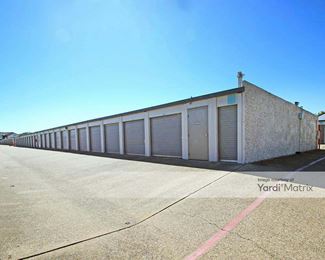 Photo 3 of Extra Space Storage - 8900 Creek Run Road, Fort Worth, TX