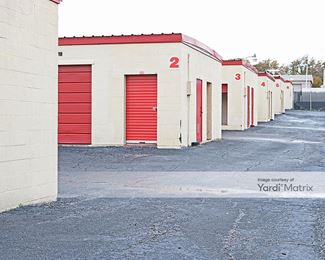 Photo 5 of U-Store-It - 4917 East California Pkwy, Forest Hill, TX