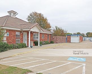 Photo 2 of A Armadillo Self Storage - 5333 South Collins Street, Arlington, TX