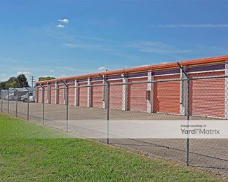 Photo 4 of Public Storage - 7601 Airport Fwy, Richland Hills, TX