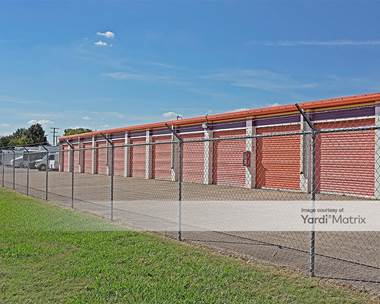 Storage Units for Rent available at 7601 Airport Fwy, Richland Hills, TX 76118