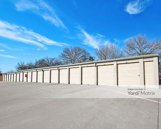 Photo 2 of Extra Space Storage - 5900 Bryant Irvin Road, Fort Worth, TX