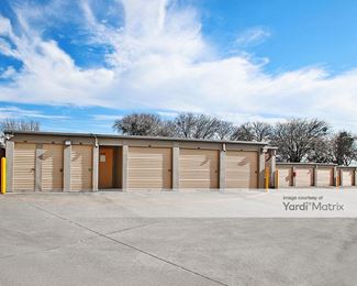 Photo 6 of Extra Space Storage - 5900 Bryant Irvin Road, Fort Worth, TX