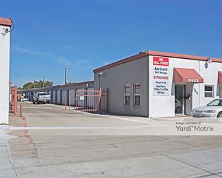 Photo 2 of Aardvark Self Storage - 3825 Chester Boyer Road, Fort Worth, TX