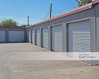 Photo 4 of Aardvark Self Storage - 3825 Chester Boyer Road, Fort Worth, TX