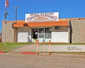 Photo 2 of Space Station Self Storage - 415 West Road To Six Flags Street, Arlington, TX