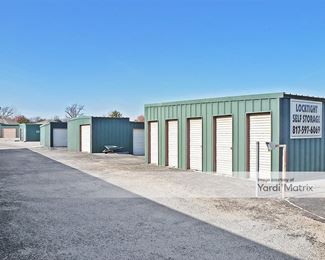 Photo 3 of KO Storage - 2345 Marilyn Street, Weatherford, TX