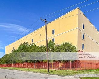 Photo 4 of Public Storage - 5529 Locke Avenue, Fort Worth, TX