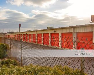 Photo 3 of Public Storage - 2115 Bernice Road, Lansing, IL