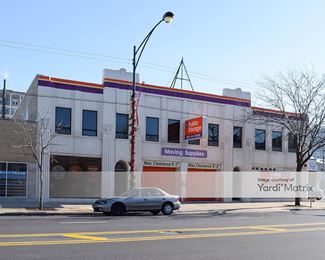 Photo 3 of Public Storage - 5733 North Broadway Street, Chicago, IL