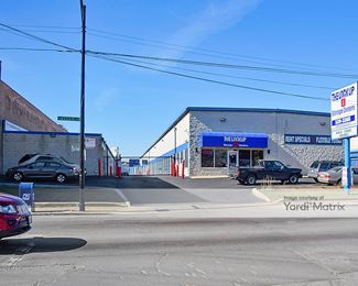 Photo 2 of Lock Up Self Storage, The - 3366 North Kedzie Avenue, Chicago, IL