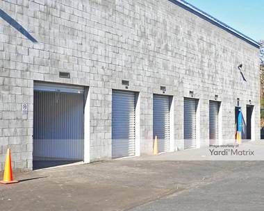 Storage Units for Rent available at 13043 Foothill Blvd, Sylmar, CA 91342