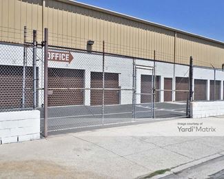 Photo 2 of Extra Storage - 7670 North Hollywood Way, Burbank, CA
