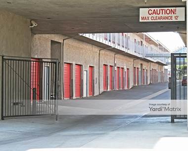 Storage Units for Rent available at 18716 Oxnard Street, Tarzana, CA 91356