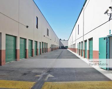 Storage Units for Rent available at 8540 Cedros Avenue, Panorama City, CA 91402