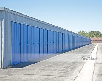 Photo 2 of SmartStop Self Storage - 43745 Sierra Hwy, Lancaster, CA