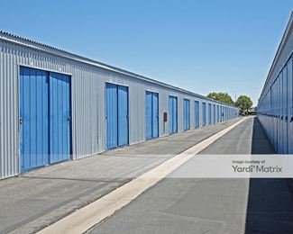 Photo 4 of SmartStop Self Storage - 43745 Sierra Hwy, Lancaster, CA