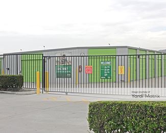 Photo 4 of Extra Space Storage - 2801 Thornton Avenue, Burbank, CA