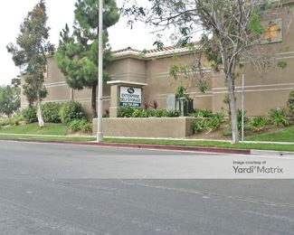 Photo 2 of Enterprise Self Storage - 10711 Vinedale Street, Sun Valley, CA