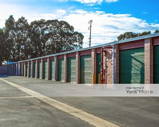 Photo 3 of Lions Gate Self Storage - 777 East Channel Islands Blvd, Oxnard, CA