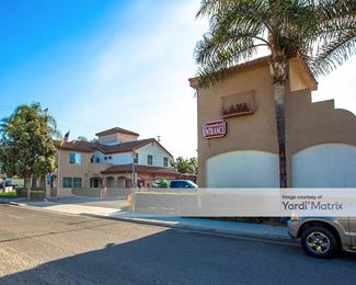 Photo 5 of Lions Gate Self Storage - 777 East Channel Islands Blvd, Oxnard, CA