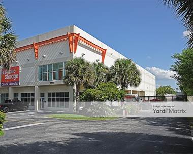 Storage Units for Rent available at 13655 SW 42nd Street, Miami, FL 33175