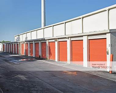 Storage Units for Rent available at 10460 SW 72nd Street, Miami, FL 33173