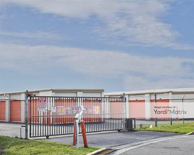 Storage Units for Rent available at 7511 NW 73rd Street, Miami, FL 33166