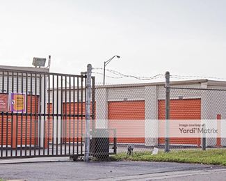 Photo 3 of Public Storage - 7511 NW 73rd Street, Miami, FL