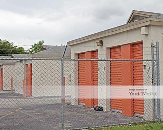 Photo 5 of Public Storage - 7200 West 20th Avenue, Hialeah, FL