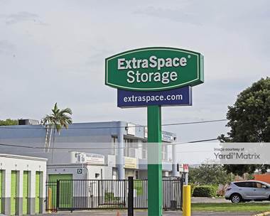 Storage Units for Rent available at 5055 NW 77th Avenue, Miami, FL 33166