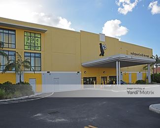 Photo 4 of Safeguard Self Storage - 7691 NW 12th Street, Miami, FL