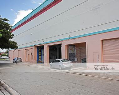 Storage Units for Rent available at 601 SW 8th Street, Miami, FL 33130