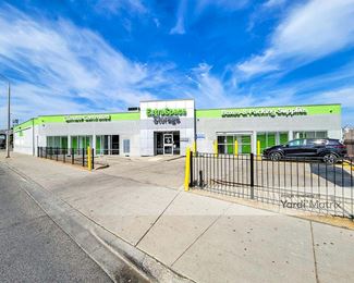 Photo 5 of Extra Space Storage - 4014 West Grand Avenue, Chicago, IL