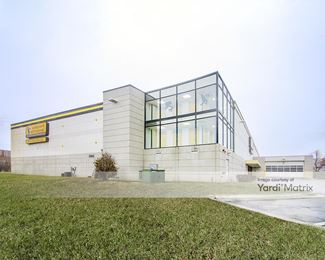 Photo 1 of Safeguard Self Storage - 9800 South Harlem Avenue, Bridgeview, IL