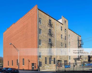 Storage Units for Rent available at 5155 South Cottage Grove Avenue, Chicago, IL 60615