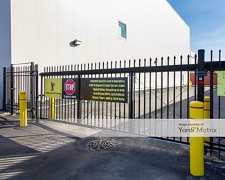 Photo 3 of Safeguard Self Storage - 9001 West 47th Street, McCook, IL