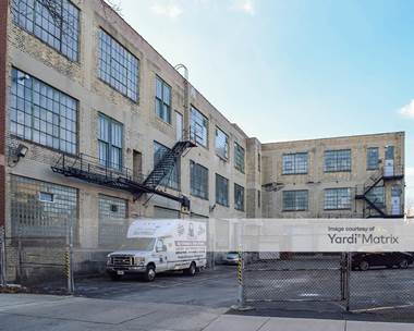 Storage Units for Rent available at 1650 West Irving Park Road, Chicago, IL 60613