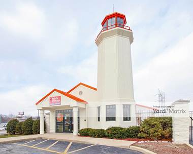 Storage Units for Rent available at 2004 Dolton Avenue, Calumet City, IL 60409
