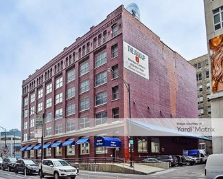 Photo 2 of Lock Up Self Storage, The - 350 West Kinzie Street, Chicago , IL