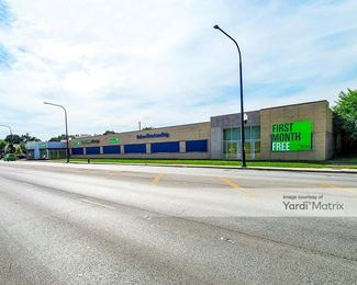 Photo 5 of Extra Space Storage - 1400 North Cicero Avenue, Chicago, IL