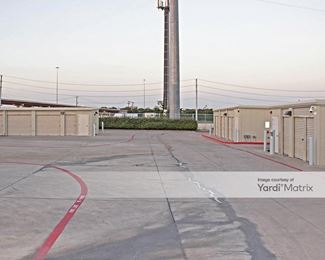 Photo 4 of Stor Self Storage - 7390 Riverside Drive, Irving, TX