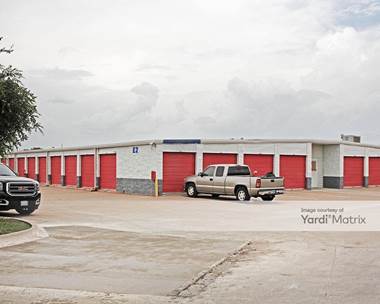Storage Units for Rent available at 2814 South Walton Walker Blvd, Dallas, TX 75211